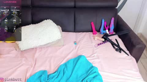 Helen Goat online show from 16, 1, 2025