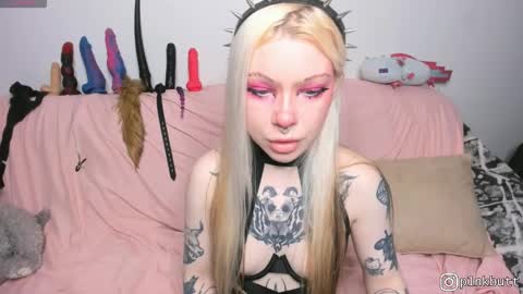 Snapshot of pinkslobber chatting on 20, 5, 2026 Helen Goat online show from 20, 5, 2026