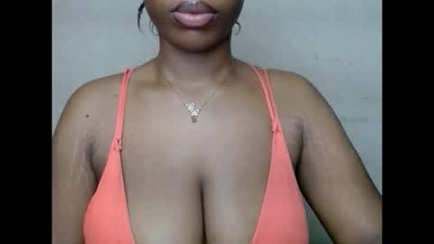 Snapshot of pinkxsugar chatting on 2, 10, 2025 pinkxsugar online show from 2, 10, 2025
