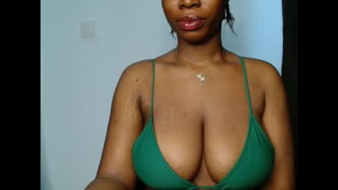 Snapshot of pinkxsugar chatting on 17, 10, 2025 pinkxsugar online show from 17, 10, 2025