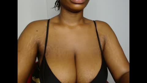 Snapshot of pinkxsugar chatting on 27, 11, 2025 pinkxsugar online show from 27, 11, 2025