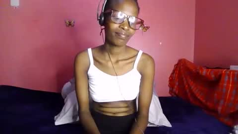 pinky_cockoo online show from 7, 6, 2026