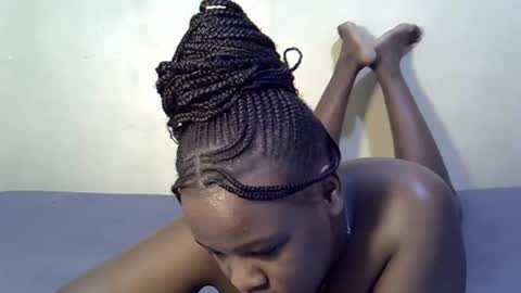 pinky_ebony13 online show from 26, 4, 2026