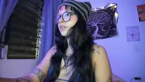 pinky_promiseex online show from 3, 12, 2025
