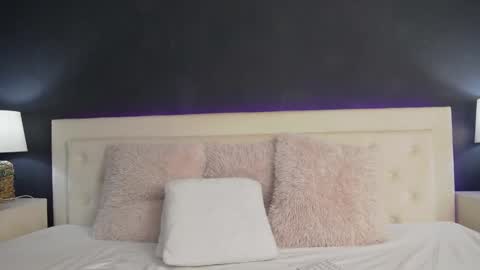  Pink  online show from 15, 12, 2024