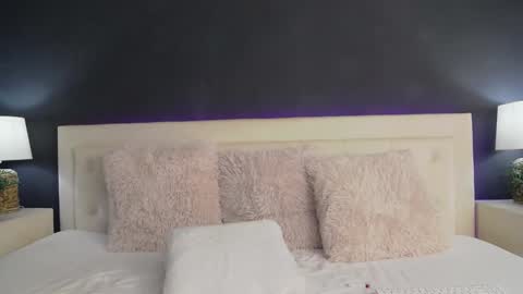  Pink  online show from 30, 12, 2024