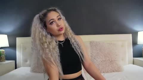  Pink  online show from 28, 2, 2025