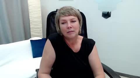 Bella online show from 22, 9, 2025