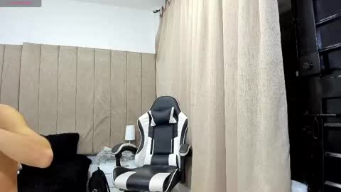Snapshot of pipe_hot04 chatting on 21, 5, 2026 pipe hot04 online show from 21, 5, 2026