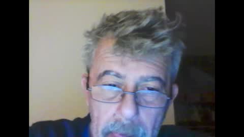 pipi2704 online show from 8, 2, 2025