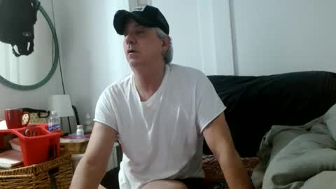 Snapshot of pirate334 chatting on 12, 5, 2026 pirate334 online show from 12, 5, 2026
