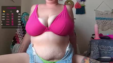 Snapshot of pisces_princess_ chatting on 15, 12, 2024 Em online show from 15, 12, 2024