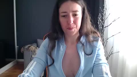 piscesgirl06 online show from 11, 4, 2026