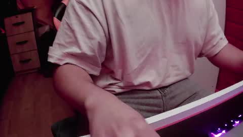 Snapshot of pisceslost chatting on 15, 12, 2025 pisceslost online show from 15, 12, 2025