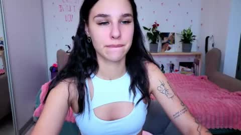 Molly online show from 8, 6, 2026