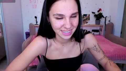 Molly online show from 5, 7, 2026