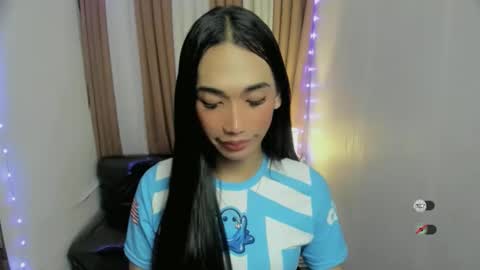 pixiedoll_ online show from 13, 1, 2026