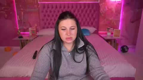 pixiehott online show from 5, 11, 2025