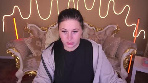 pixiehott online show from 9, 11, 2025