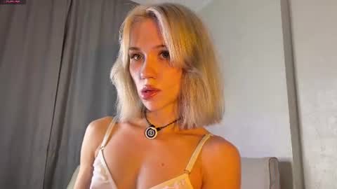 Snapshot of pixieprick chatting on 19, 7, 2026 Emmy and Edward online show from 19, 7, 2026
