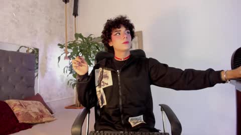 cris online show from 5, 1, 2025