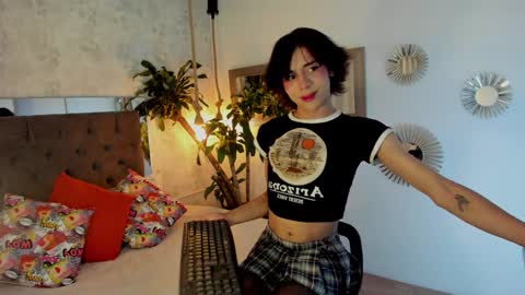 cris online show from 30, 1, 2025