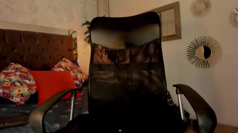 cris online show from 22, 2, 2025