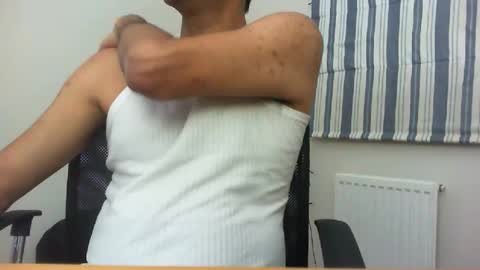 Snapshot of platino3026 chatting on 17, 12, 2025 platino3026 online show from 17, 12, 2025