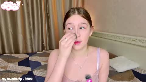 Snapshot of playfulmelly chatting on 8, 7, 2026 Melly online show from 8, 7, 2026
