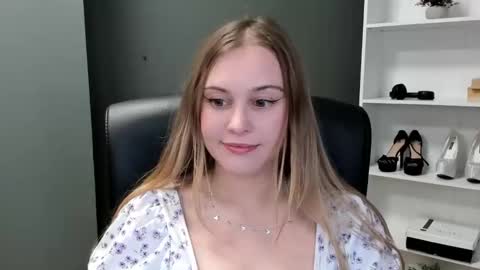 Valeria online show from 23, 4, 2026