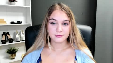 Snapshot of playgirl_valeria chatting on 25, 7, 2026 Valeria online show from 25, 7, 2026