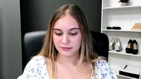 Snapshot of playgirl_valeria chatting on 27, 7, 2026 Valeria online show from 27, 7, 2026