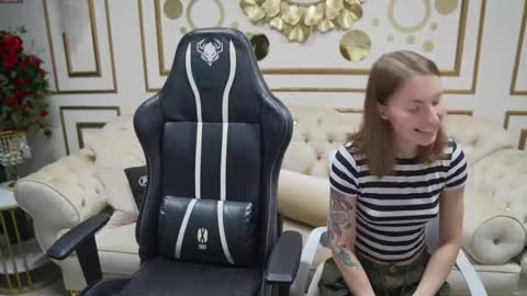 Lana online show from 9, 1, 2026