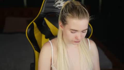 Lana online show from 22, 6, 2026