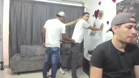   online show from 26, 2, 2025