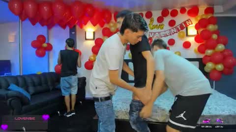   online show from 12, 2, 2026