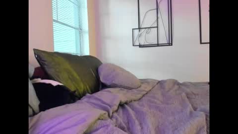 Snapshot of playwithpetra chatting on 11, 11, 2025 PlaywithPetra online show from 11, 11, 2025