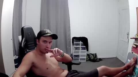 Snapshot of plkrisztian chatting on 28, 9, 2025 plkrisztian online show from 28, 9, 2025