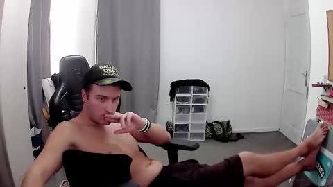 Snapshot of plkrisztian chatting on 29, 9, 2025 plkrisztian online show from 29, 9, 2025