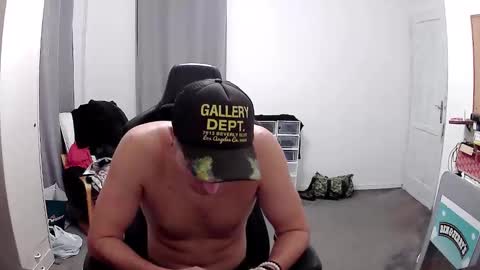 Snapshot of plkrisztian chatting on 13, 11, 2025 plkrisztian online show from 13, 11, 2025