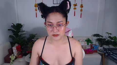 Ploysai online show from 3, 3, 2025