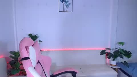 Ploysai online show from 21, 9, 2025