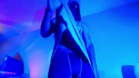 StraightPlush online show from 21, 5, 2026