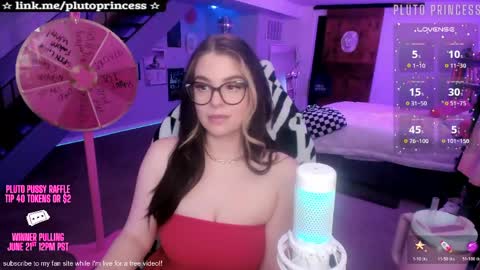 Snapshot of plutoprincess69 chatting on 6, 5, 2026 Pluto Princess online show from 6, 5, 2026