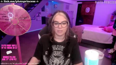 Snapshot of plutoprincess69 chatting on 21, 5, 2026 Pluto Princess online show from 21, 5, 2026