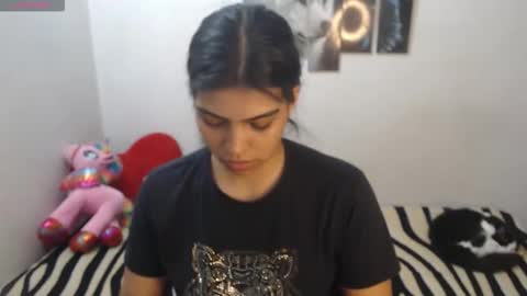 Snapshot of pocahontas_princess__ chatting on 12, 11, 2025 Pocahontas online show from 12, 11, 2025