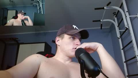 Poliglotjoe2 online show from 12, 1, 2026