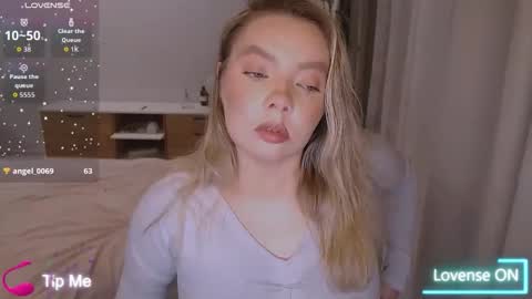 PolinaJones online show from 4, 2, 2026