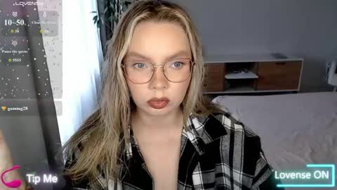 Snapshot of polinajones chatting on 25, 6, 2026 PolinaJones online show from 25, 6, 2026