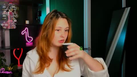 polly_cute1 online show from 22, 4, 2026